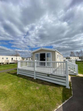 Tatershall Lakes 6 Berth Holiday Home Swan View